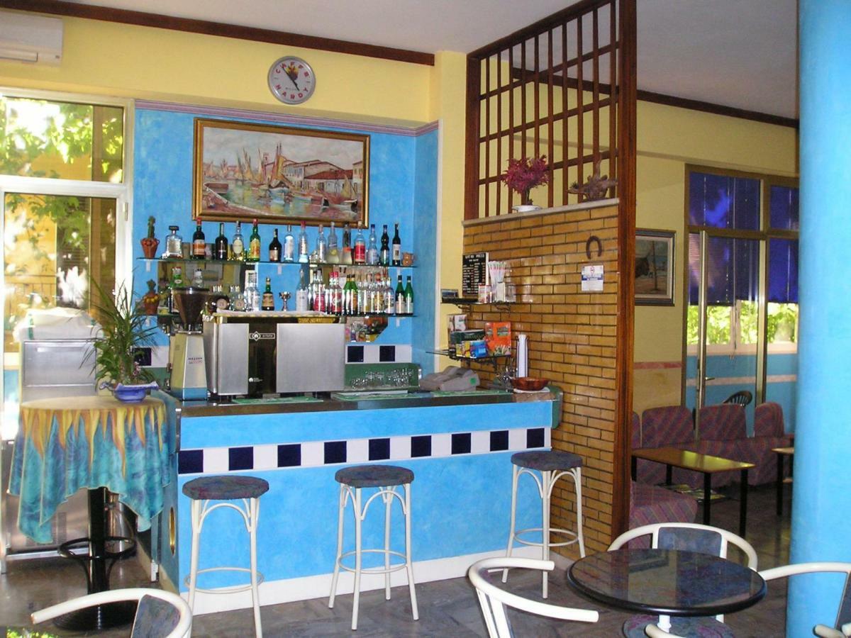 Hotel Bellevue Cesena Bagian luar foto