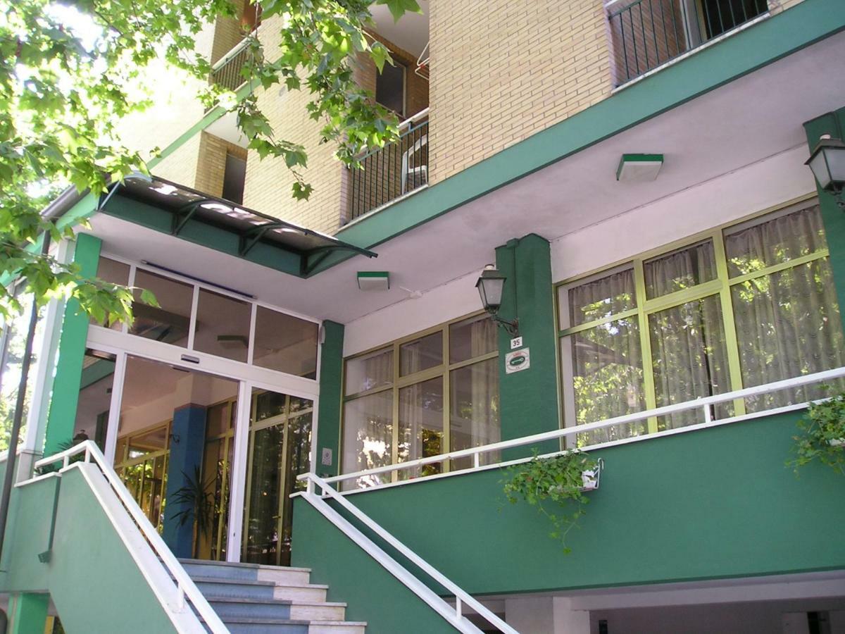 Hotel Bellevue Cesena Bagian luar foto